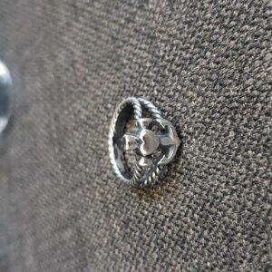 Guc James Avery retired anchor ring size 6